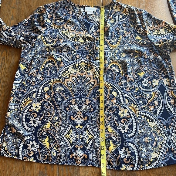 Liz Claiborne Blue Yellow Paisley Print Gold Buttons V-neck Size M Long Sleeve - Picture 9 of 14